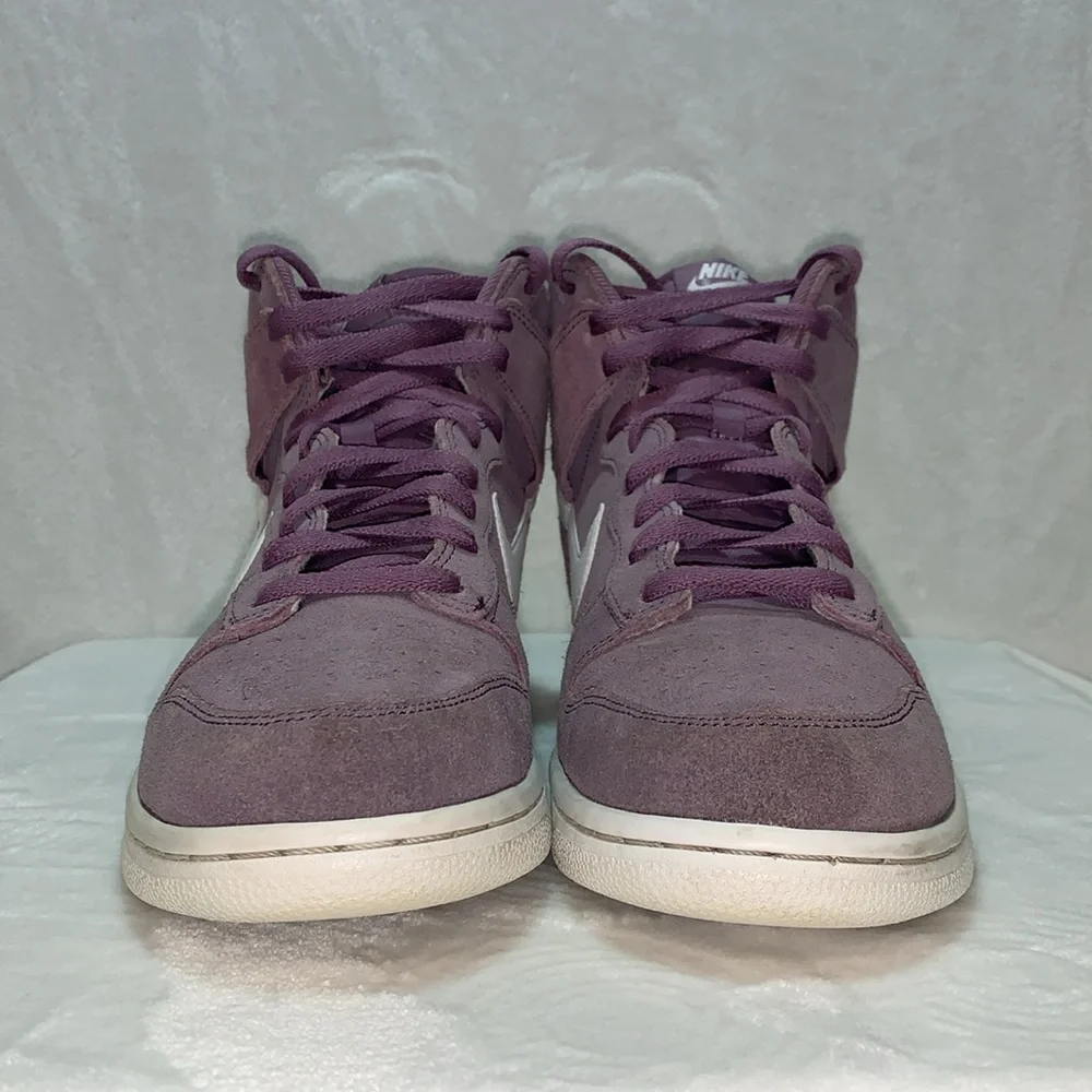 Nike Dunk High Premium Suede Violet Dust/White Women’s size 10 (men’s 8.5)